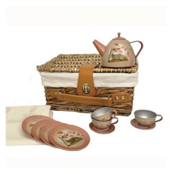 Set de thé faon dans un panier en osier | Egmont toys-detail