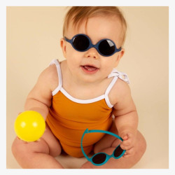 Lunettes de soleil pour enfants, modèle Diabola et coloris bleu denim, âge 0-1 ans de la marque KI ET LA-detail