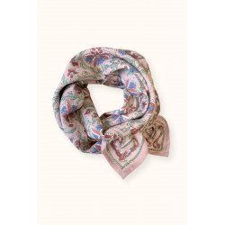 Grand foulard latika bird de la marque Apaches Collection couleur pastel-detail