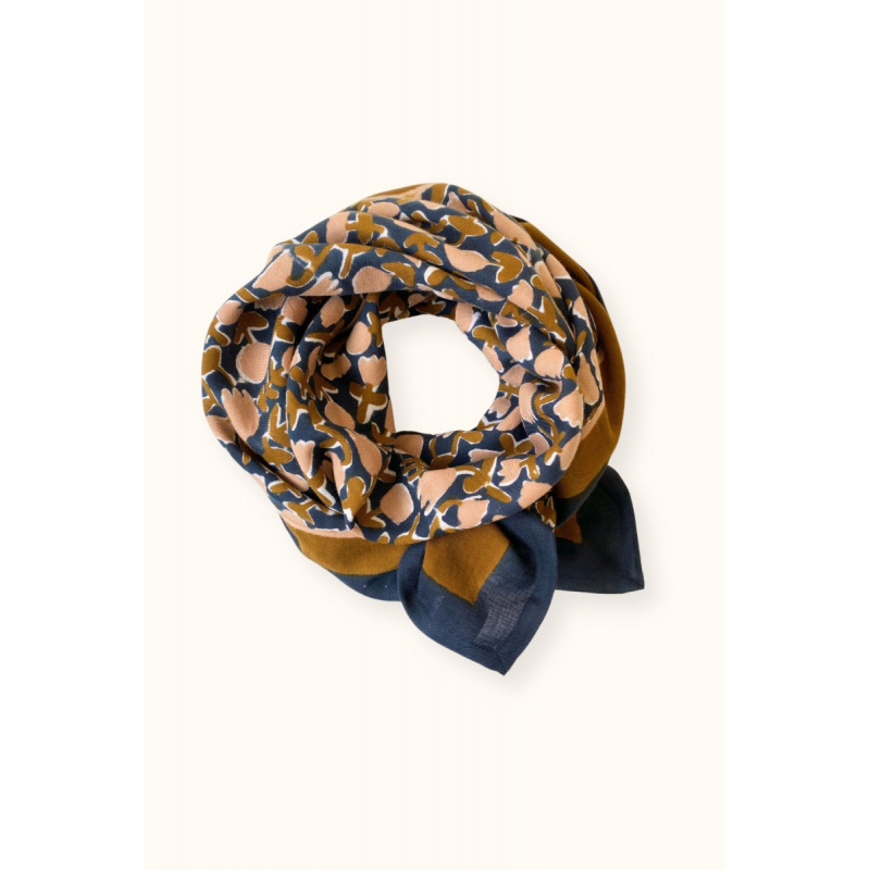 Grand foulard latika tulipe orage de la marque Apaches Collections