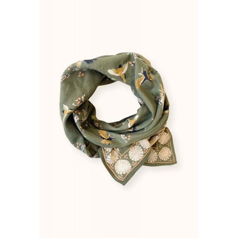 grand foulard latika cerisier eucalyptus de la marque Apaches Collections