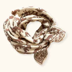 grand foulard bengale latte de la marque apaches collections-detail